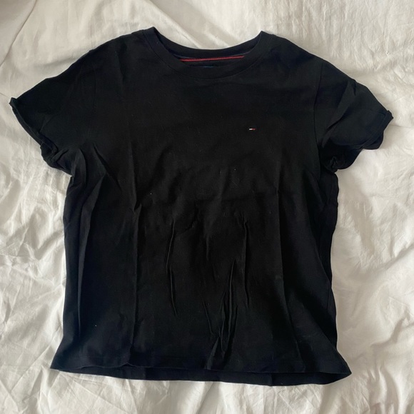 Tommy Hilfiger Black Tshirt - Picture 1 of 3